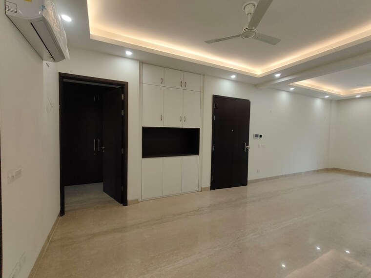 Room, unitech-south-city-1 3 Bedroom 2100 Sq.Ft. Builder Floor In South City 1 Gurgaon 9490605