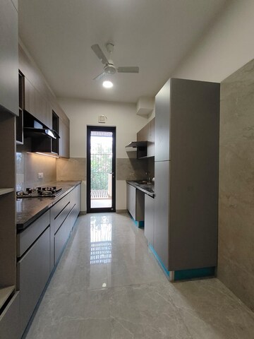 Kitchen in 3 BHK Builder Floor at Unitech South City 1, South City 1 – for Rent