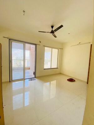 Room in 2 BHK Apartment at Vision Indramegh, Tathawade – for Rent