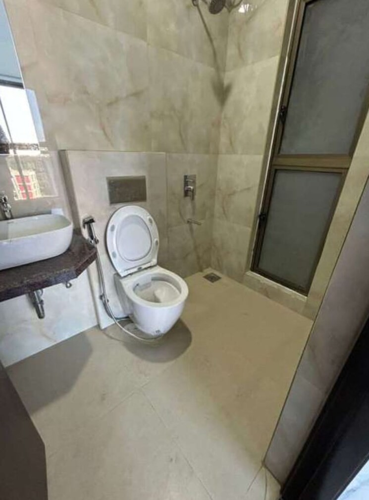 Bathroom, raymond-ten-x-habitat 2 Bedroom 555 Sq.Ft. Apartment In Pokhran Road No Two Thane 9490603