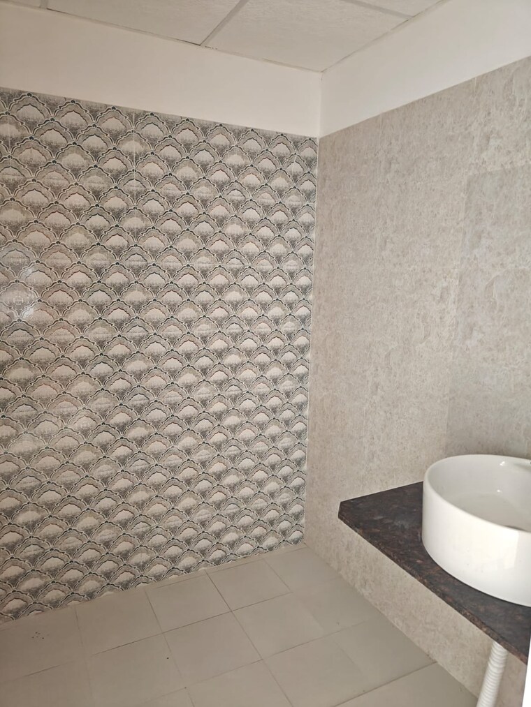 Bathroom, panchkula urban estate 3 Bedroom 1650 Sq.Ft. Apartment In Panchkula Urban Estate Panchkula 9490624