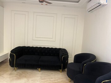 Bedroom in 4 BHK Builder Floor at Rohini Sector 29 – for Sale