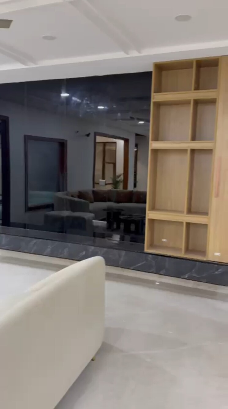 Living Room, parklands 3.5 Bedroom 500 Sq.Yd. Builder Floor In Sector 85 Faridabad 9490650