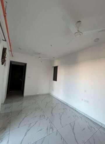 Room in 2 BHK Apartment at Raymond Ten X Habitat, Pokhran Road No Two – for Rent