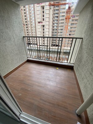 Room in 2 BHK Apartment at Rahul Downtown, Punawale – for Rent