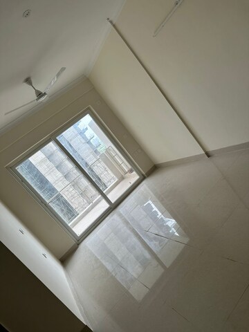 Room in 2 BHK Apartment at BPTP Floors, Sector 70 – for Rent