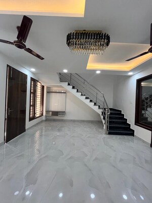 Room in 3 BHK Builder Floor at Sahastradhara – for Sale