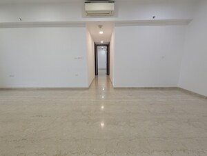 Room in 3 BHK Apartment at Lodha Kiara, Worli – for Rent