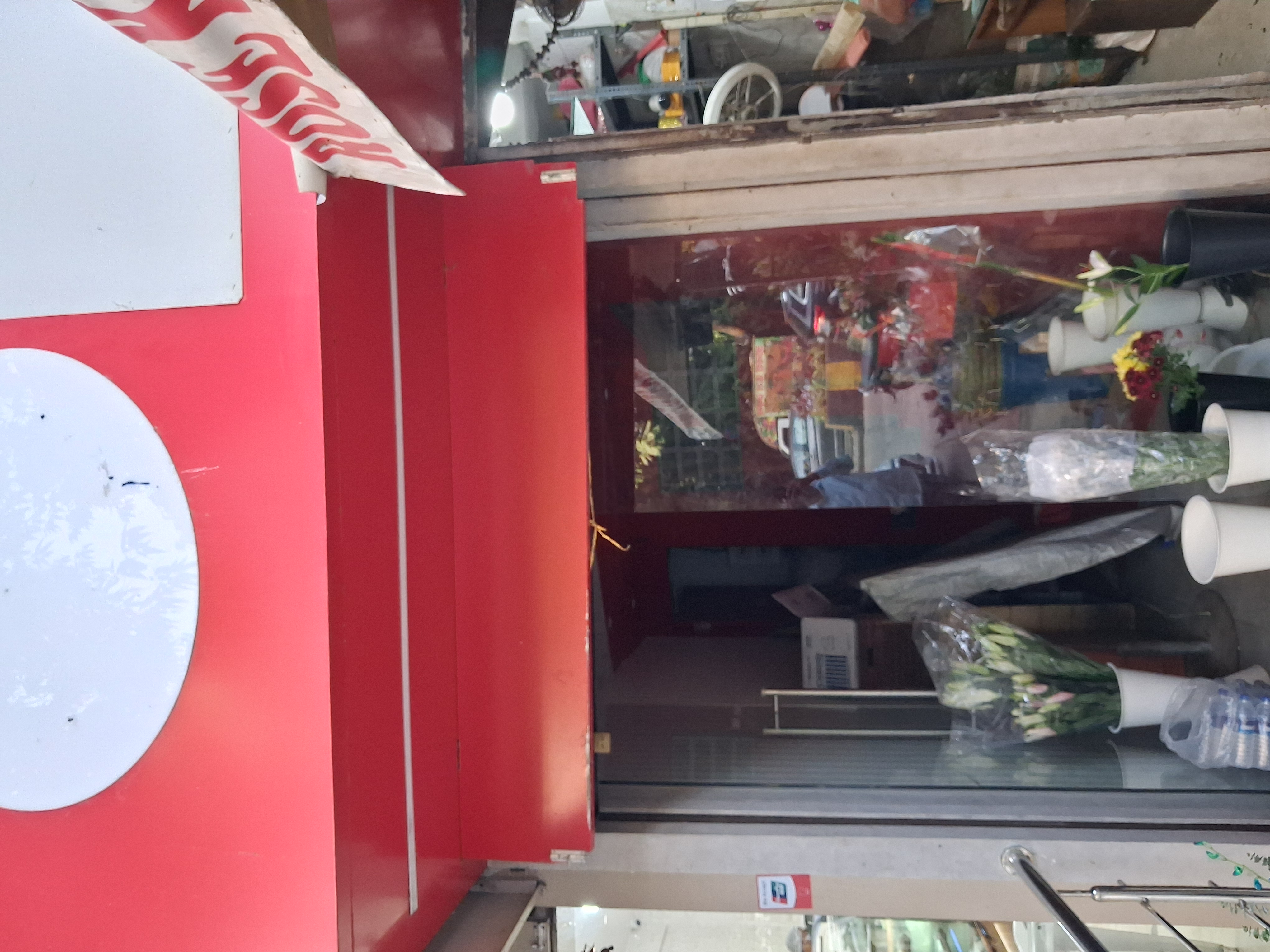 Retail Shop For Rent in Versova Gayatri