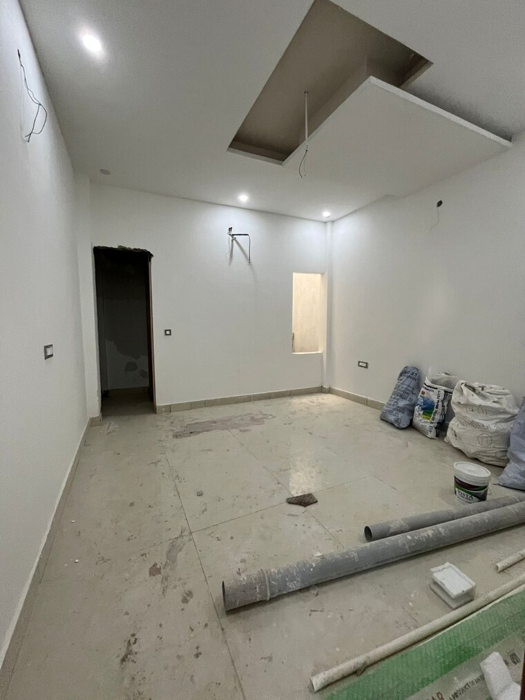 Bathroom, sahastradhara road 5 Bedroom 175 Sq.Yd. Independent House In Sahastradhara Road Dehradun 9490753