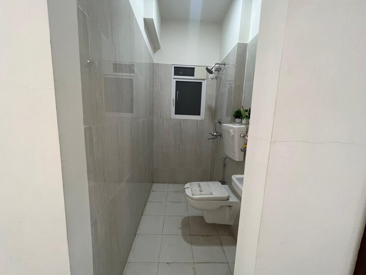 Bathroom, puranik-grand-central 2 Bedroom 587 Sq.Ft. Apartment In Vartak Nagar Thane 9490760