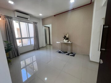 Room in 2 BHK Apartment at Puranik Grand Central, Vartak Nagar – for Sale