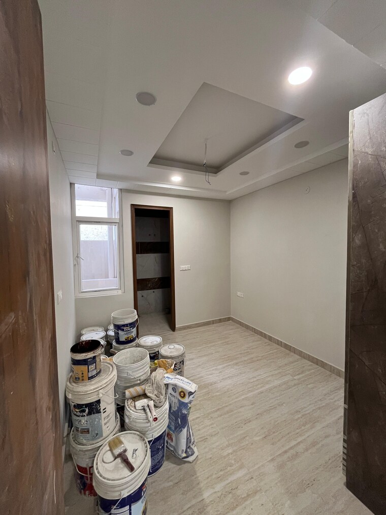  Parking, niranjanpur 3 Bedroom 1250 Sq.Ft. Builder Floor In Niranjanpur Dehradun 9490776