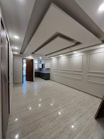 Parking in 3 BHK Builder Floor at Niranjanpur – for Sale