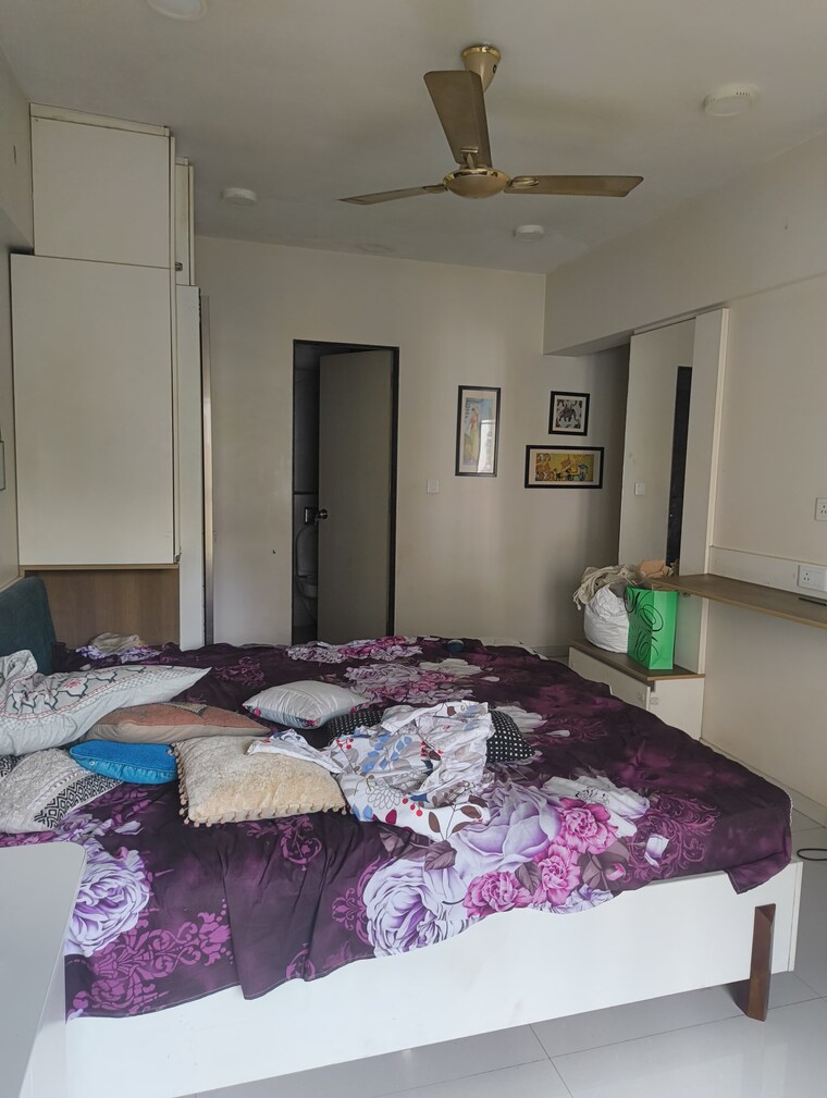 Bedroom, godrej-central 2.5 Bedroom 900 Sq.Ft. Apartment In Chembur Mumbai 9490786