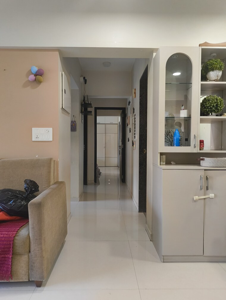 undefined, godrej-central 2.5 Bedroom 900 Sq.Ft. Apartment In Chembur Mumbai 9490786