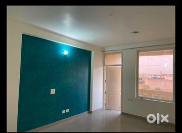 Room in 3 BHK Apartment at Orbit Apartments, Vip Road – for Rent