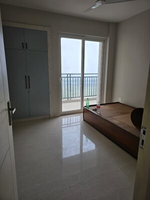 Room in 2 BHK Apartment at Eldeco Live By The Greens, Sector 150 – for Rent