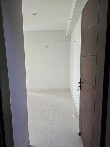 Bathroom in 2 BHK Apartment at Eldeco Live By The Greens, Sector 150 – for Rent