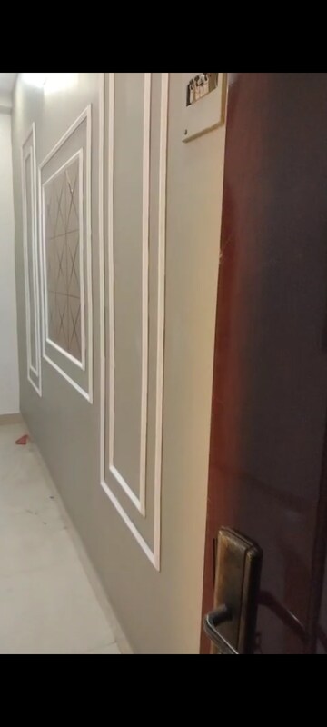 Building Lobby in 1 BHK Builder Floor at Kanha Apartments Indirapuram, Shakti Khand 2 – for Rent