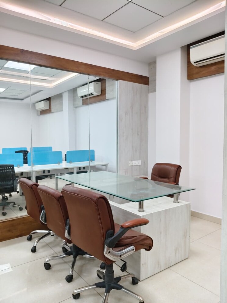 Team Area, sector 63 Commercial Office Space 4050 Sq.Ft. In Sector 63 Noida 9490780