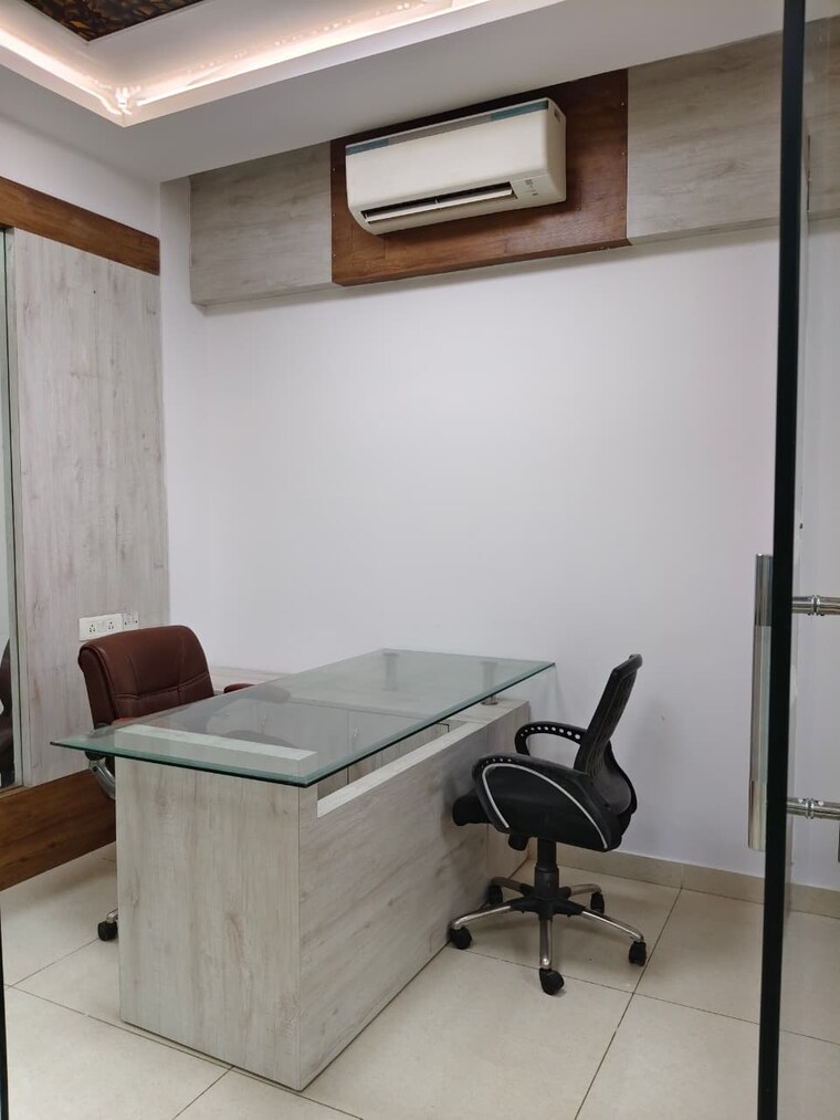 Team Area, sector 63 Commercial Office Space 4050 Sq.Ft. In Sector 63 Noida 9490780