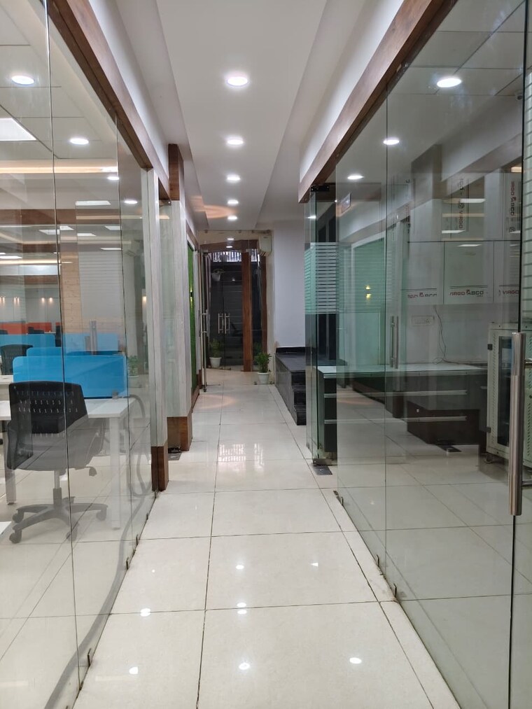 undefined, sector 63 Commercial Office Space 4050 Sq.Ft. In Sector 63 Noida 9490780