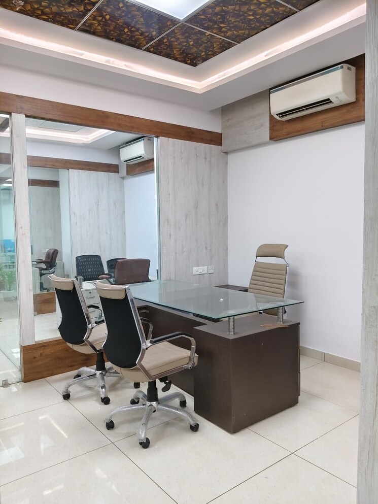 Team Area, sector 63 Commercial Office Space 4050 Sq.Ft. In Sector 63 Noida 9490780