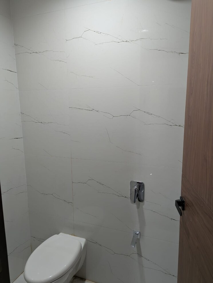 Bathroom, aerocity 3 Bedroom 1600 Sq.Ft. Builder Floor In Aerocity Mohali 9490784