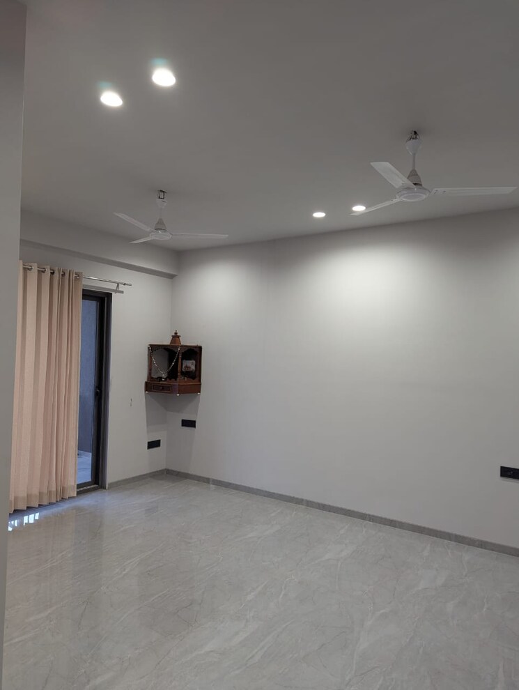 Room, aerocity 3 Bedroom 1600 Sq.Ft. Builder Floor In Aerocity Mohali 9490784