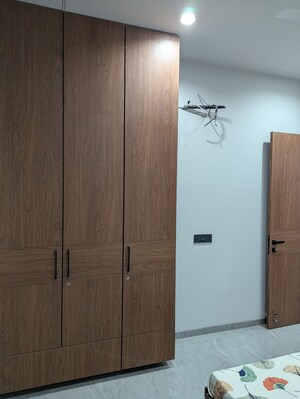 Room in 3 BHK Builder Floor at Aerocity – for Rent