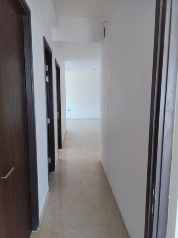 Building Lobby in 3.5 BHK Apartment at Kalpataru Radiance, Goregaon West – for Rent