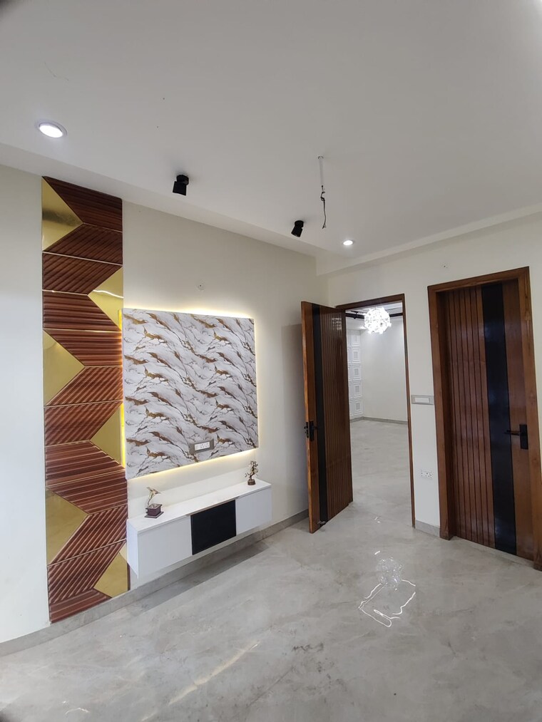 Room, gms road 3 Bedroom 1450 Sq.Ft. Builder Floor In Gms Road Dehradun 9490802