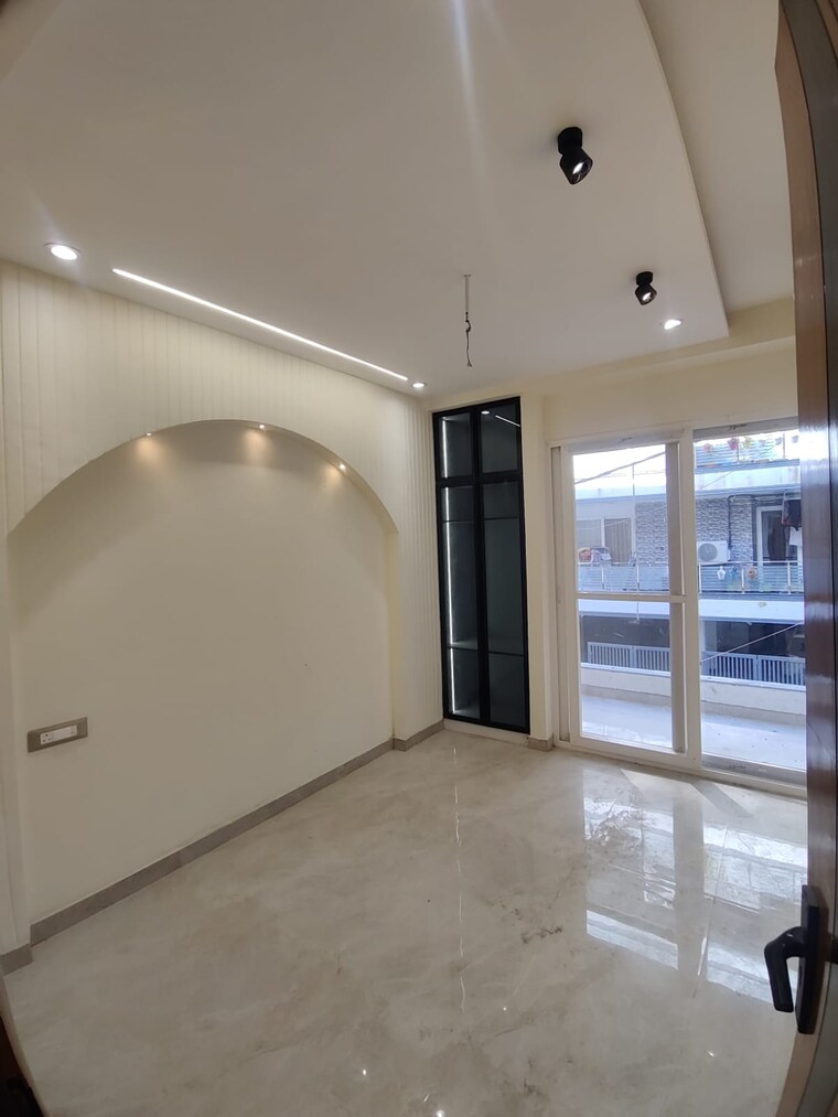 Room, gms road 3 Bedroom 1450 Sq.Ft. Builder Floor In Gms Road Dehradun 9490802