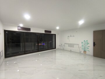 Room in 4 BHK Apartment at Adajan – for Sale