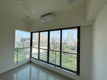 Room in 3 BHK Apartment at Peninsula Celestia Spaces, Parel – for Rent