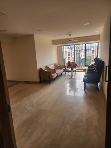 Room in 2 BHK Apartment at Satra Rehana Heights CHS, Santacruz West – for Sale