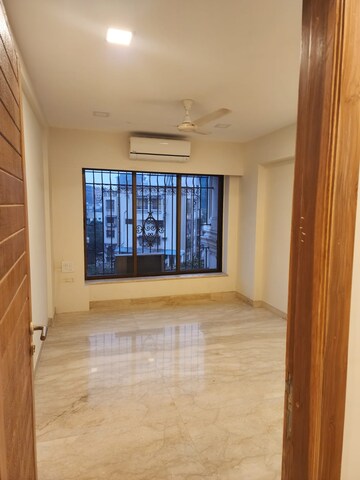 Room in 2 BHK Apartment at Satra Rehana Heights CHS, Santacruz West – for Sale