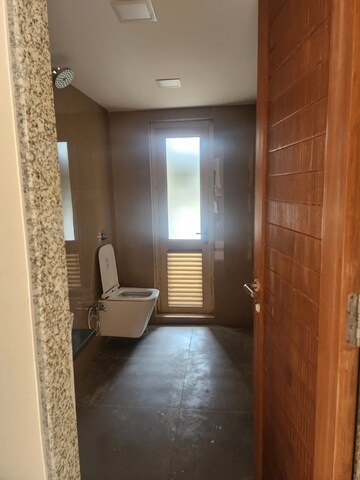 Attached Bathroom in 2 BHK Apartment at Satra Rehana Heights CHS, Santacruz West – for Sale