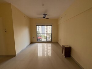 2 BHK Apartment For Rent in Puranik City, Kasarvadavali