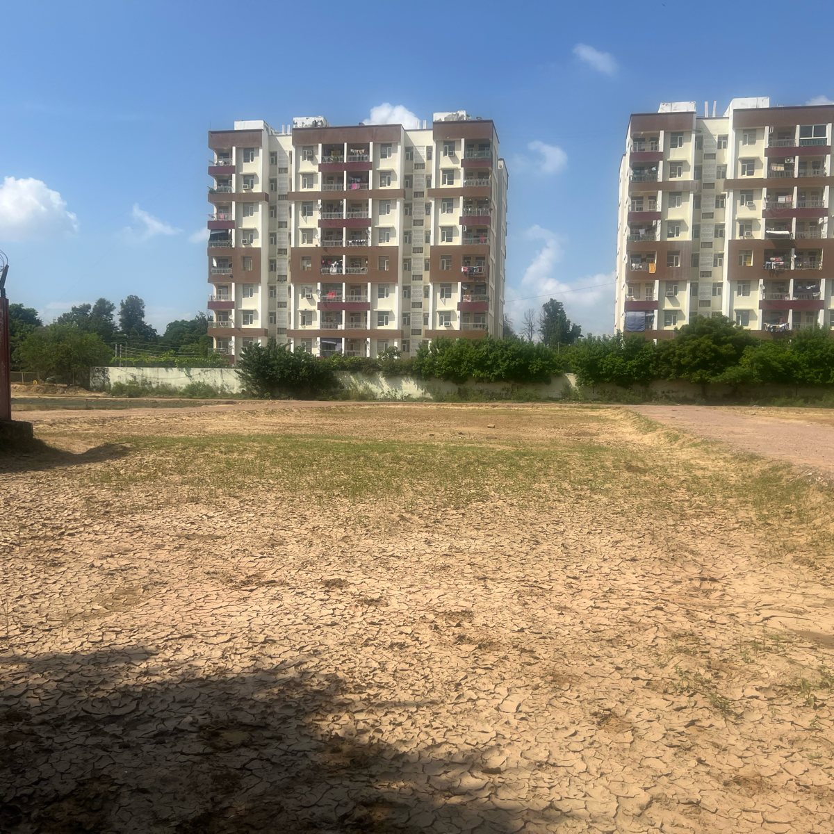 Plot For Sale in Bhondsi