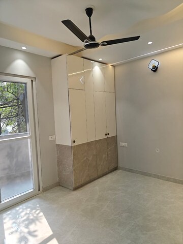 Room in 3 BHK Builder Floor at Mahavir Enclave 1 – for Sale