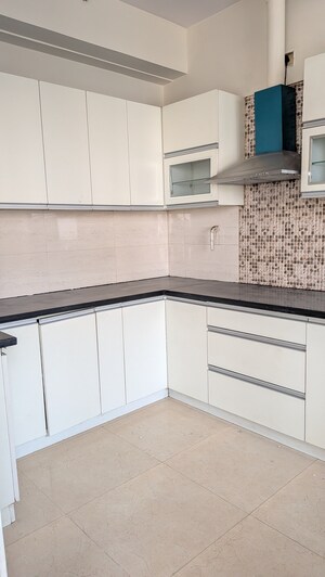 Kitchen in 3 BHK Apartment at Unitech Escape, Sector 50 – for Rent