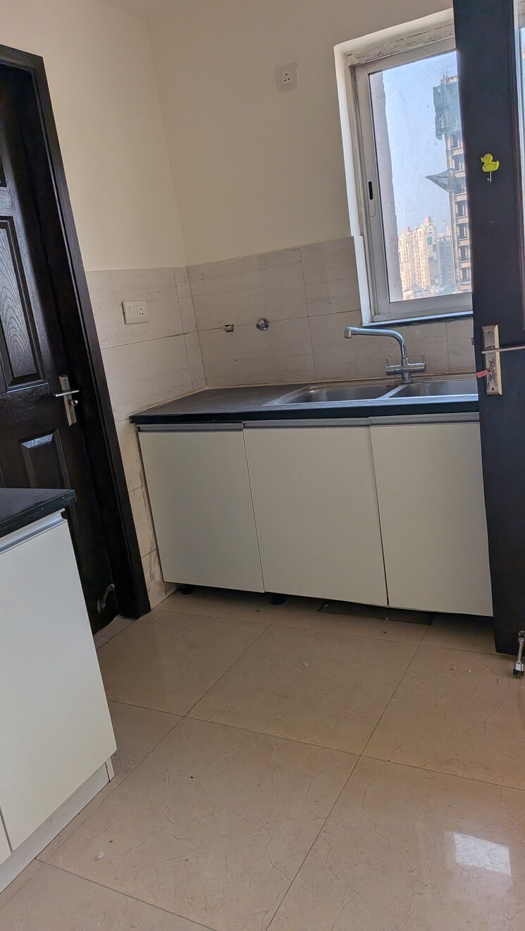 Kitchen, unitech-escape 3 Bedroom 2050 Sq.Ft. Apartment In Sector 50 Gurgaon 9491046