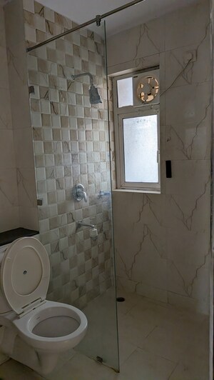 Bathroom in 3 BHK Apartment at Unitech Escape, Sector 50 – for Rent