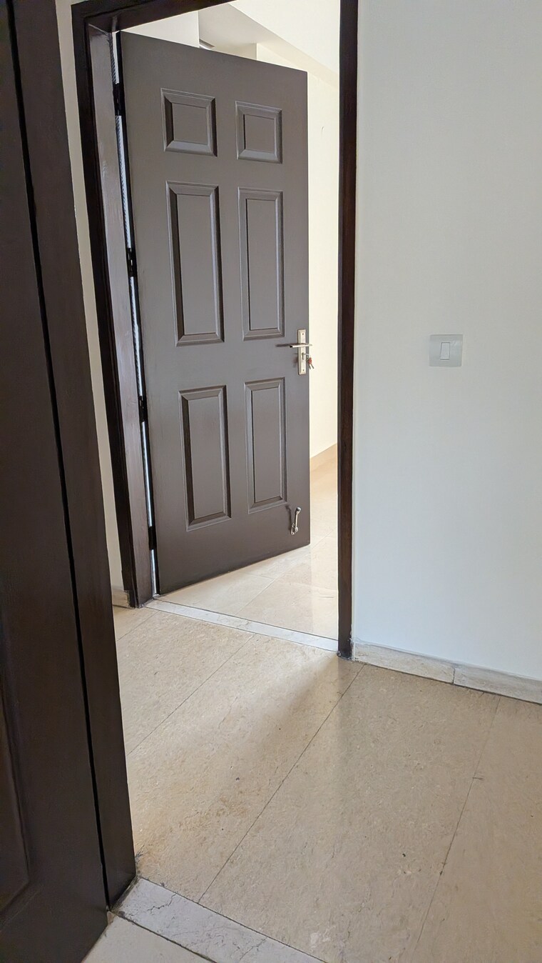 Room, unitech-escape 3 Bedroom 2050 Sq.Ft. Apartment In Sector 50 Gurgaon 9491046