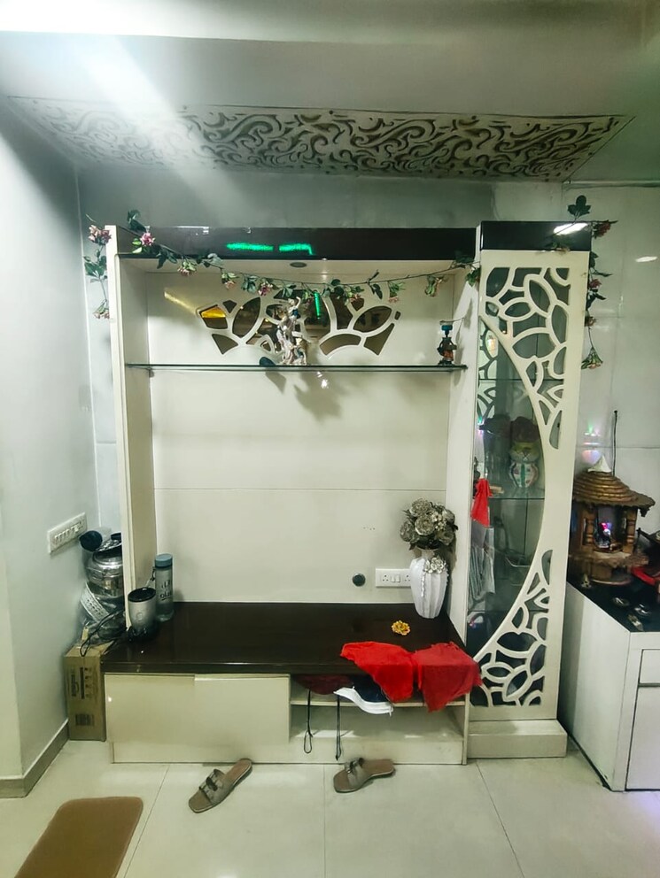 Living Room, sai-baba-vihar-complex 2 Bedroom 700 Sq.Ft. Apartment In Ghodbunder Road Thane 9491031