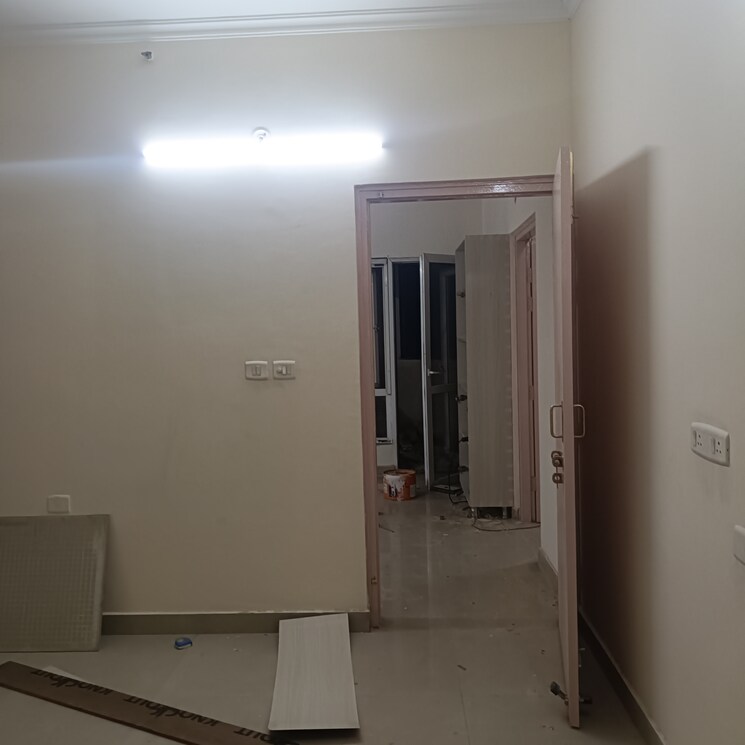 Room, upavp-ganga-yamuna-and-hindon-enclave 2.5 Bedroom 1266 Sq.Ft. Apartment In Pratap Vihar Ghaziabad 9491086