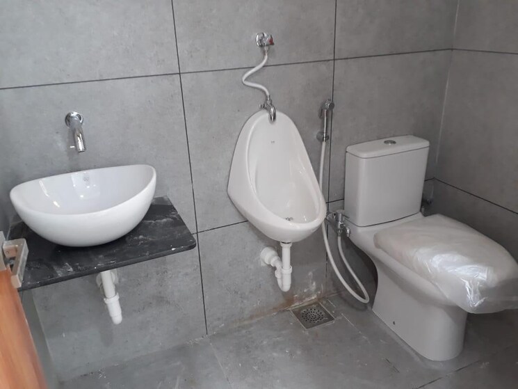 Washroom, kharadi Commercial Office Space 2345 Sq.Ft. In Kharadi Pune 9491050