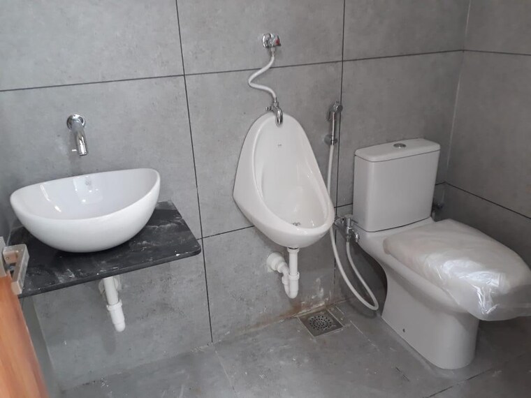 Washroom, kharadi Commercial Office Space 2345 Sq.Ft. In Kharadi Pune 9491050